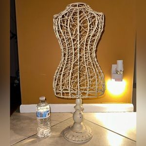 Jewelry hanger
